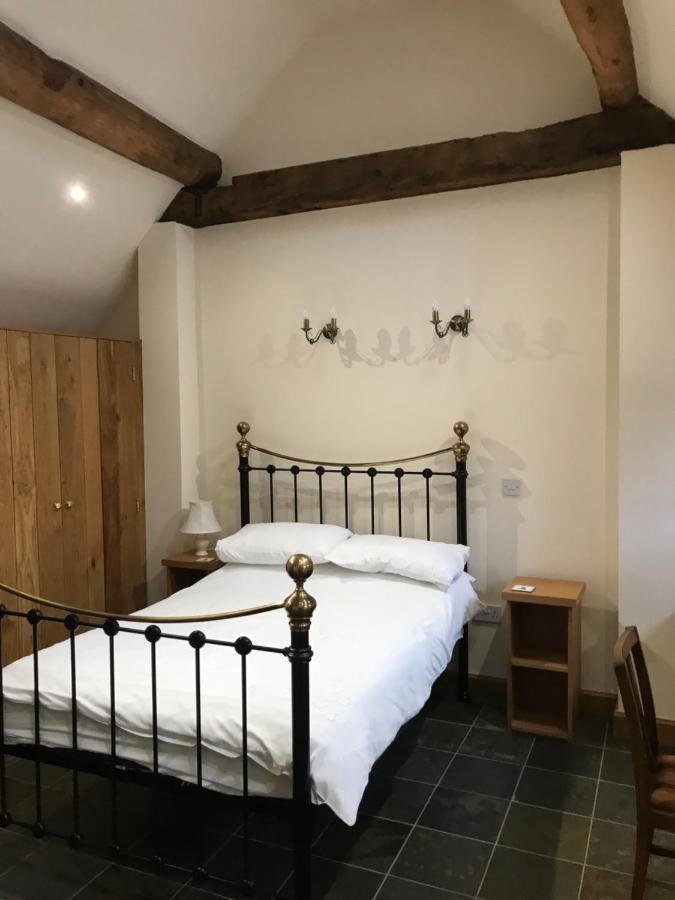 Nuneaton - Cottage - Sleeps 2 - Parking - Garden エクステリア 写真